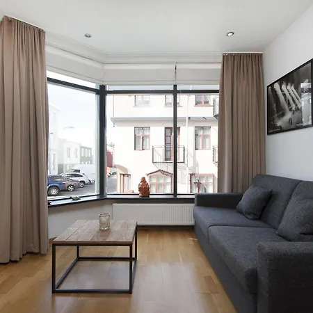 Planet Apartment